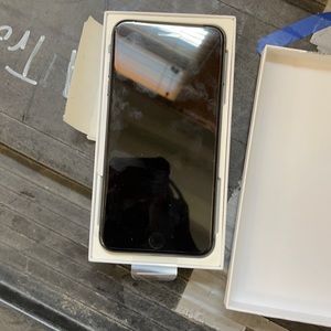iPhone 8 Plus 64GB  Unlocked   T-Mobile  300$